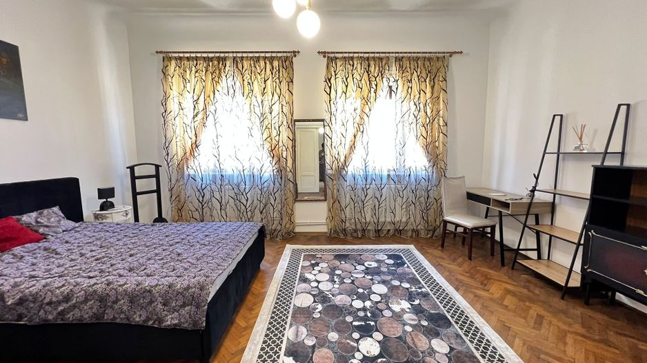 Apartament spatios cu 3 camere | 83 mp + veranda + curte | Ultracentral - Poză 8