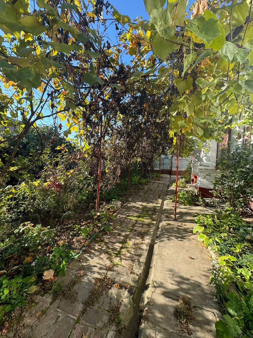 De vânzare  casă situată pe strada Mihail Sadoveanu - Poză 21