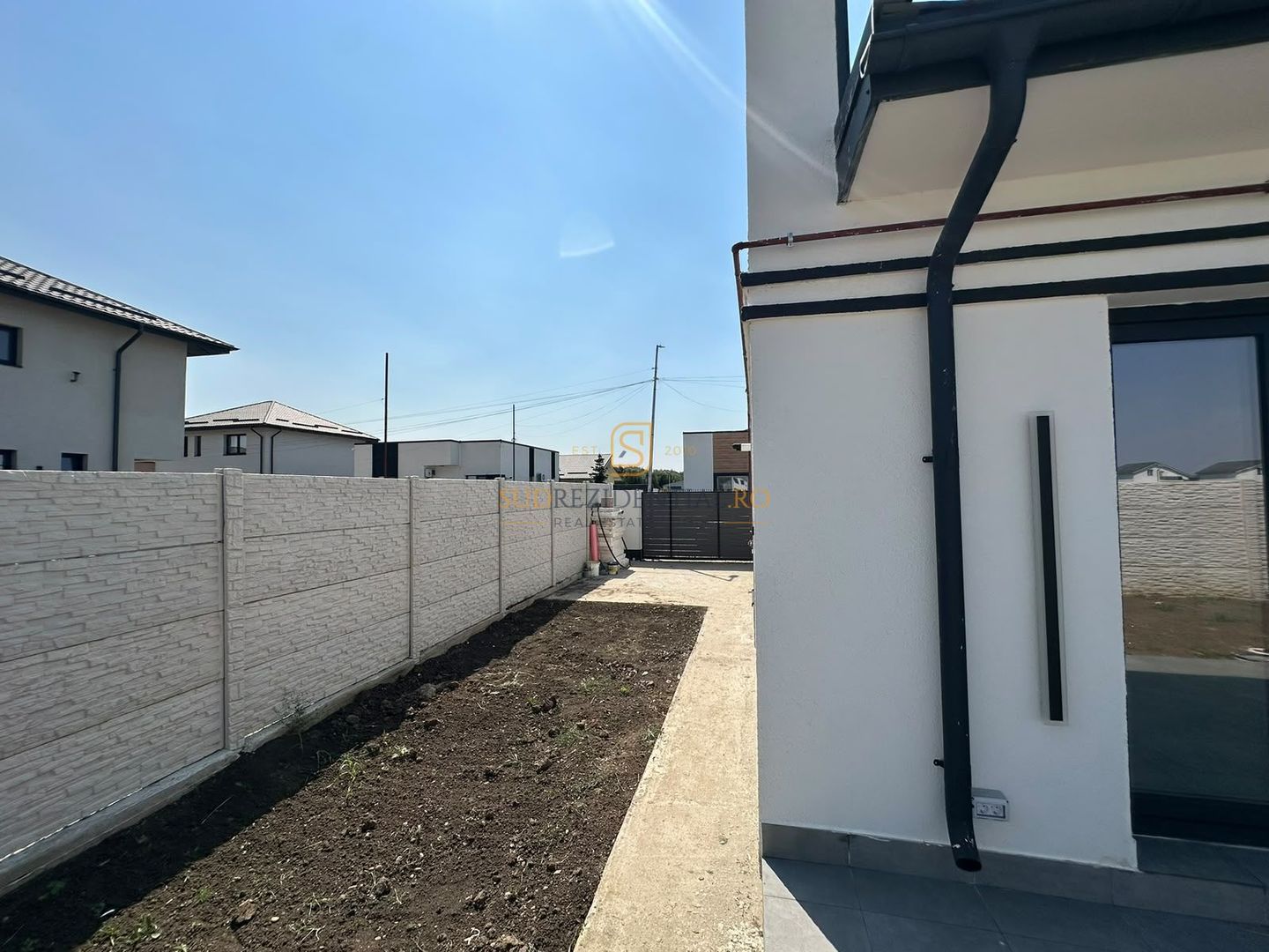 Casă individuală, 4 camere, teren 309 mp - Comuna Berceni - Poză 27