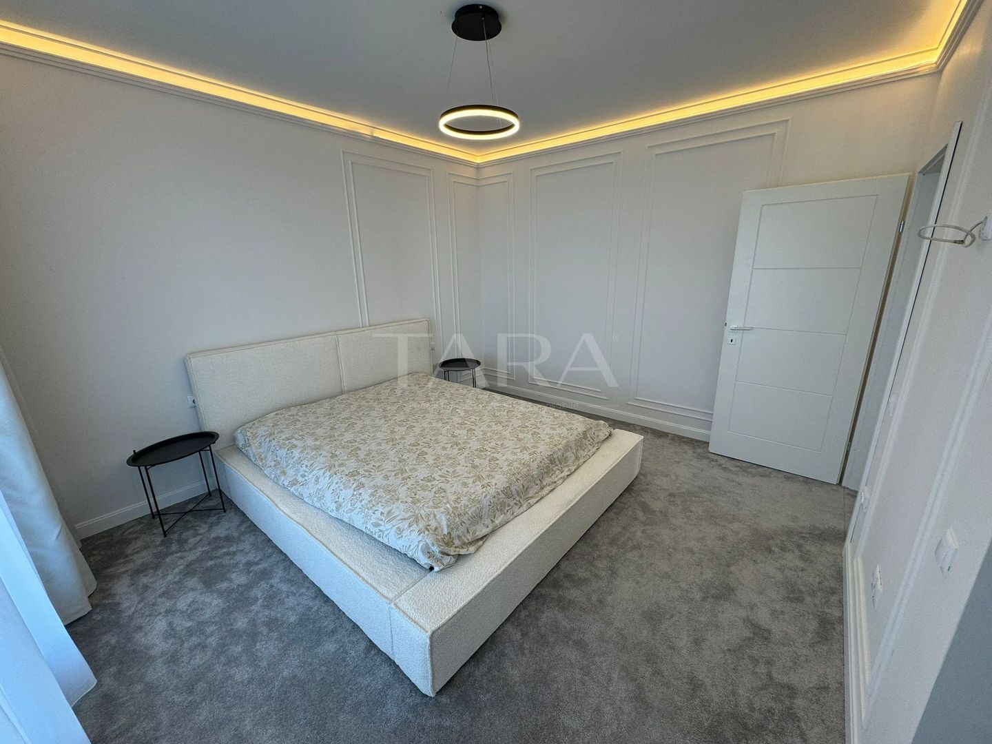 Vilă premium cu piscină și design contemporan în Andrei Mureșanu - Poză 10