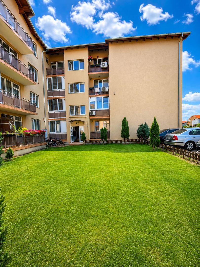 Apartament Modern De Vanzare | 2 Dormitoare | Parcare | Balcon x 2 | Etaj 2/3 - Poză 14