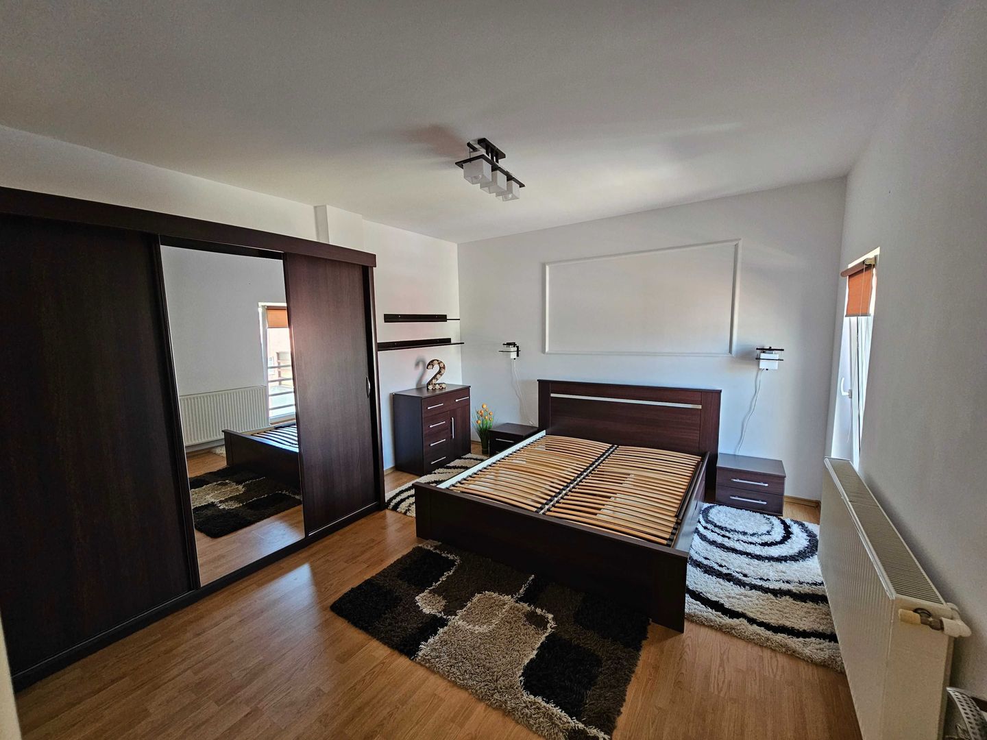 Giroc-UM | 2 Camere | Terasă generoasă de 27 mp | Mobilat si Utilat - Poză 1