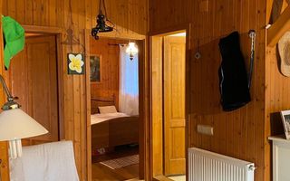 Vanzare teren 3000 mp, cabana, zona D D Rosca, Faget - Poză 10