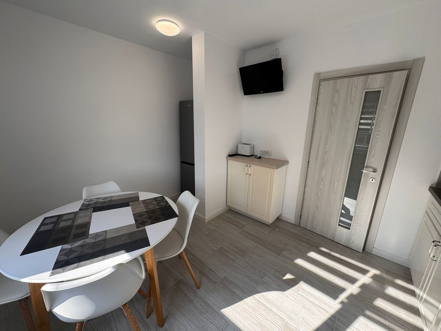 Sebastian 2 Camere 60 mp Renovat 5/8 - Poză 6