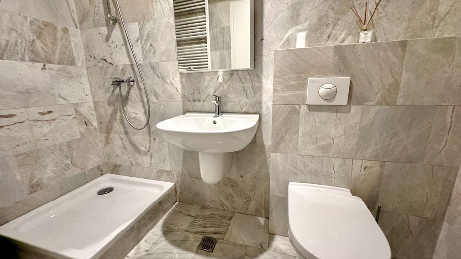 Apartament 3 camere bloc nou (constr 2018 ) | 2 bai | parcare - Poză 9