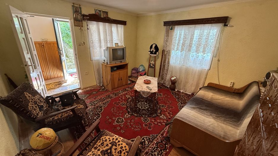 Casă parter+mansarda 80 mp+ teren intravilan 476 mp Sotrile Prahova ! - Poză 14