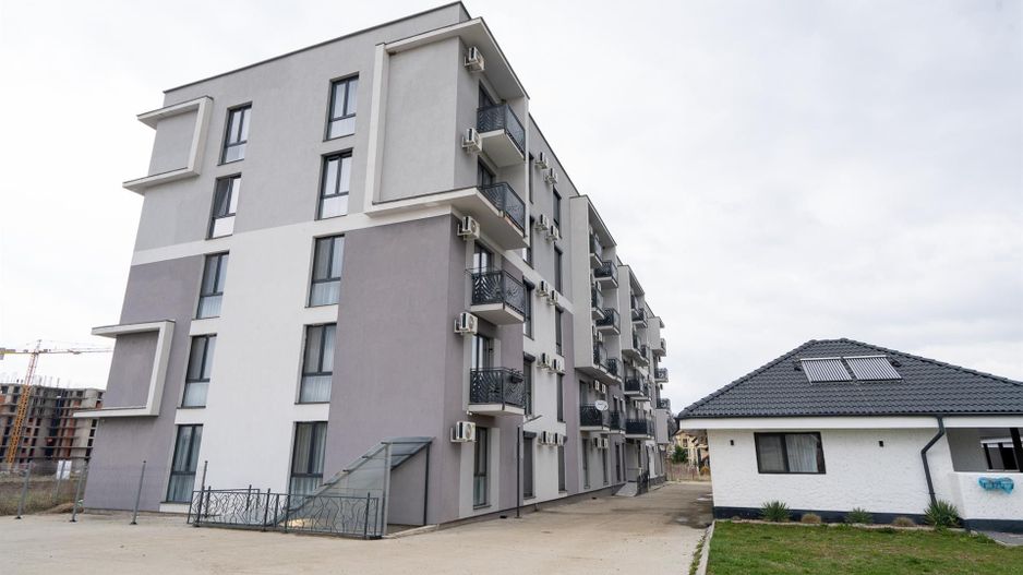 Studio Felix cu piscina mobilat - Poză 10