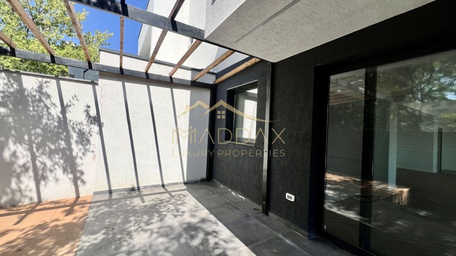 Vilă **6 camere  **451mp // Zona Iancu Nicolae - Poză 9