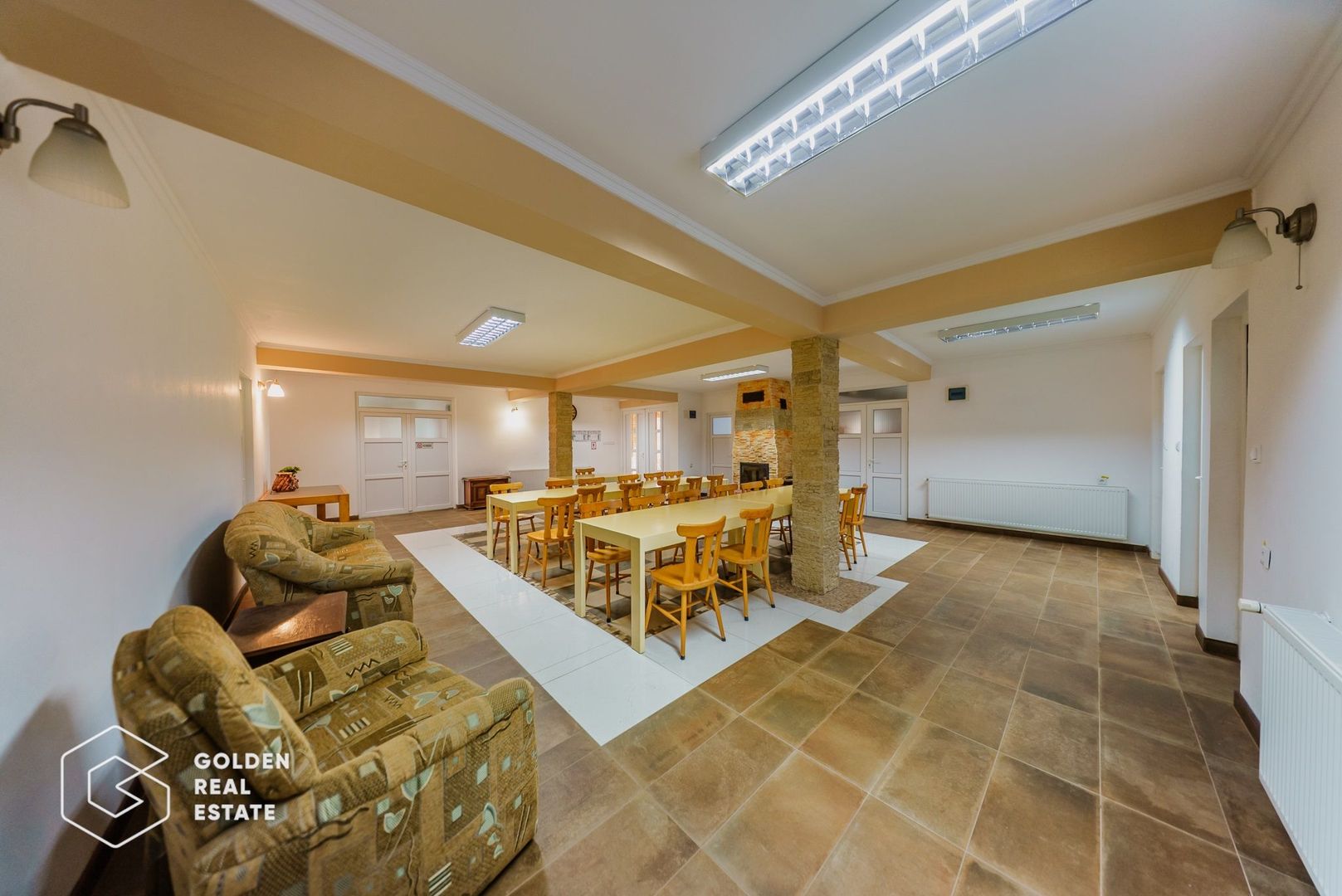 Proprietate pretabila pentru afacere, Cladova - Poză 21