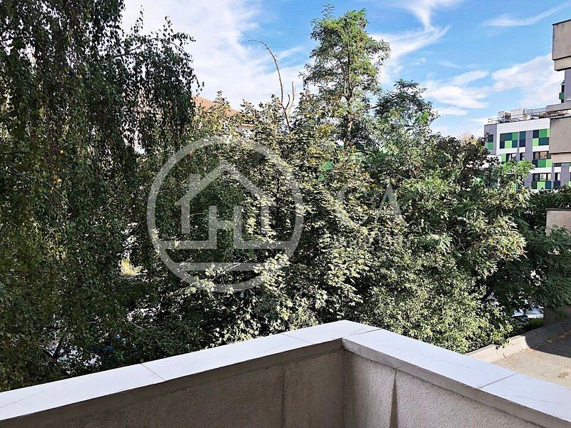 Apartament cu 3 camere de vanzare in zona Centrala, Oradea - Poză 11