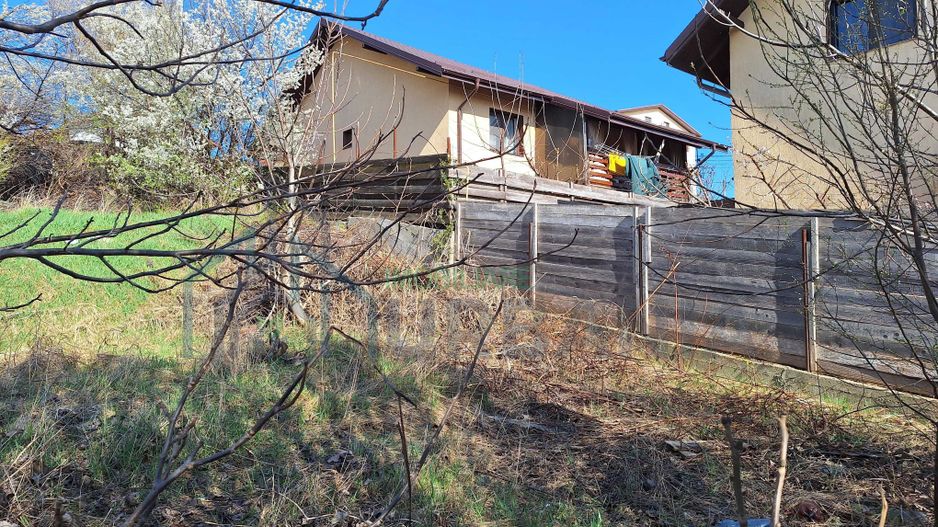 Teren intravilan 752 mp – Valea Adâncă, str. Costea Vodă – deschidere pe 2 laturi, toate utilitățile - Poză 2