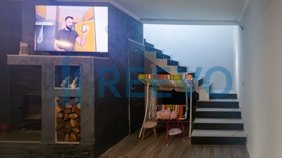 Proprietate cu casa si spatiu comercial+teren 4060 mp Bahna - Poză 14