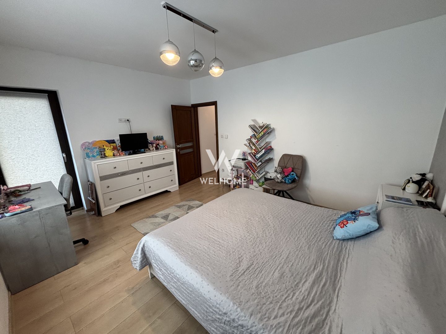 Casa generoasa LA CHEIE, curte 200 mp in Selimbar - Poză 25