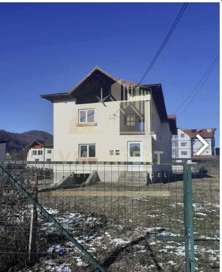 VILA DUPLEX 12 CAMERE TEREN 710 MP CORBI ARGES - Poză 1