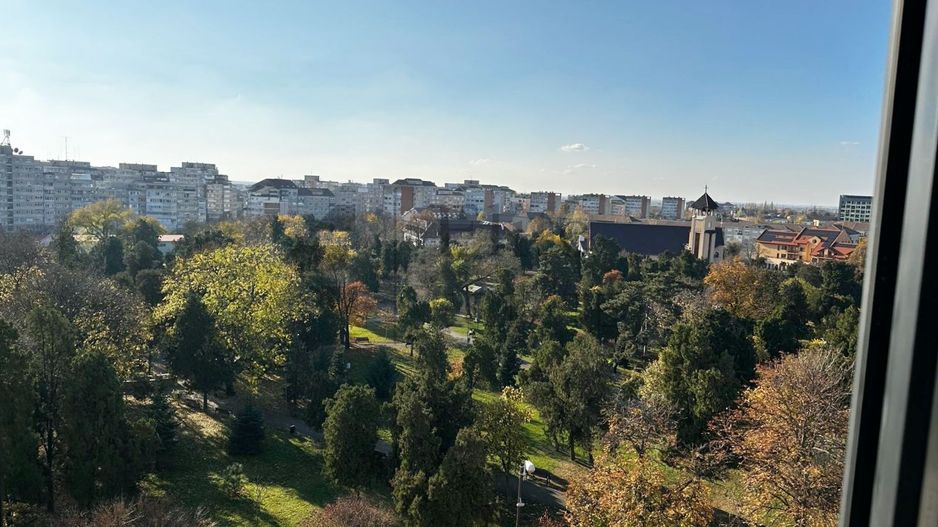 Apartament de inchiriat cu 3 camere, in zona Rogerius - Poză 4