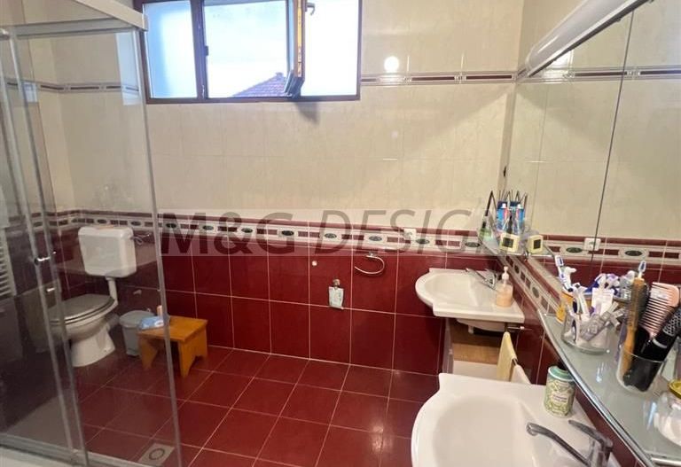 Casa P+M Su 268 mp 2 fronturi stradale - Poză 8