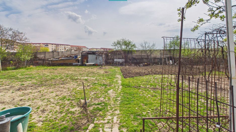2 case separate + curte 1400 mp – Zona Dâmbovița - Poză 27