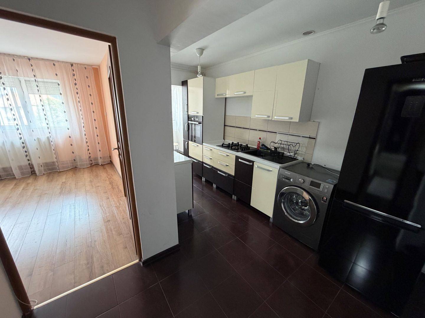 Apartament 1 camera, decomandat - Cugir - Poză 1