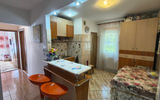 Apartament 3 camere/ Decomandat/ 2 Bai/ Parter/ Bd. Pandurilor - Poză 4