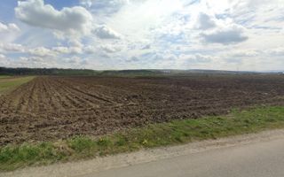 Oportunitate investiție - teren pretabil pentru construcție case - Poză 4