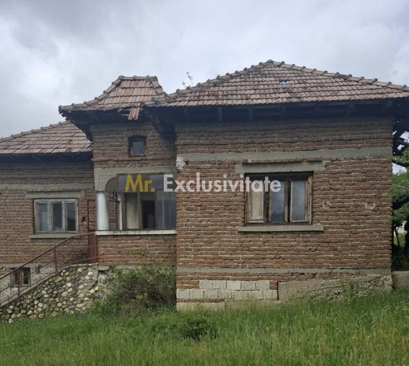 Teren 4226 mp si casa de renovat in loc. Babana, jud. Arges - Poză 4
