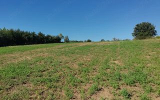Teren intravilan de vânzare în Lunca Cetății, cartier Chihan - Poză 1