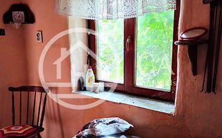 Casa de vanzare cu 4 camere si teren de 1520 in satul Batar, Bihor - Poză 8