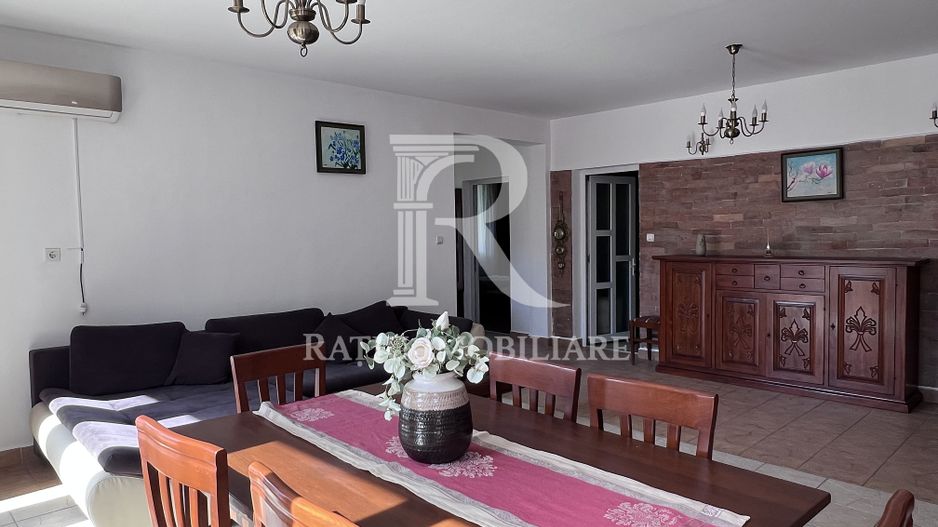 Casă 4 camere de închiriat | Saună | Piscina | Sântandrei | Bihor - Poză 3