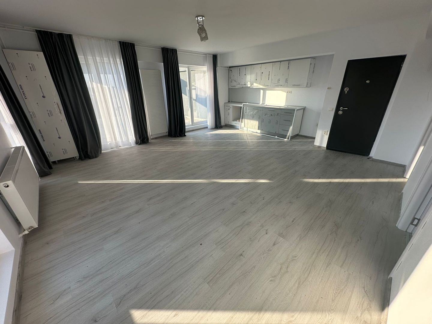 Apartament 3 camere Otopeni + terasă 50 mp - BEST DEAL! - Poză 2