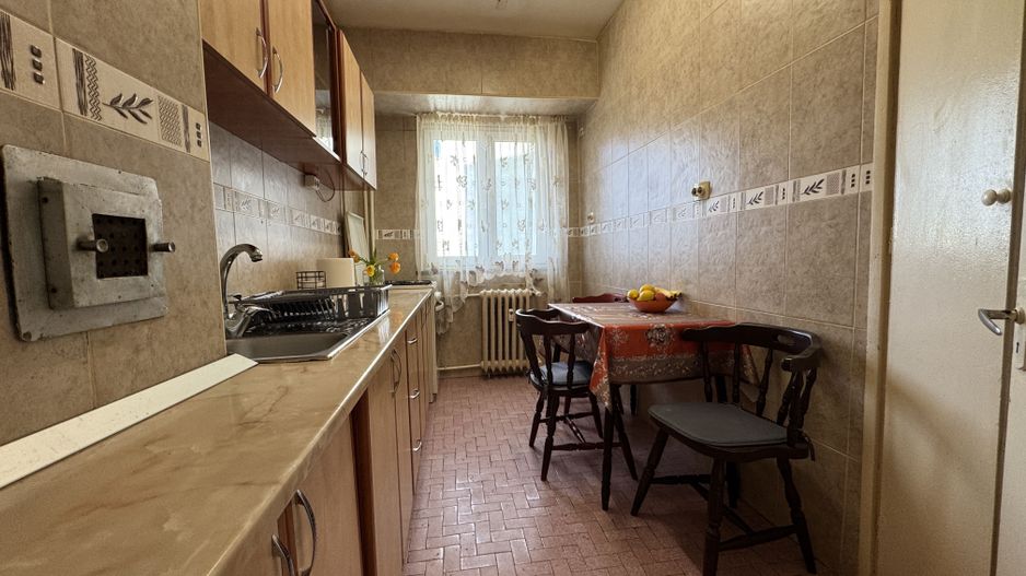 APARTAMENT SPATIOS | 3 CAMERE | DECOMANDAT | TITULESCU - Poză 2
