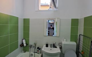 Eleganță istorică: Garsonieră în clădire interbelica! - Poză 5