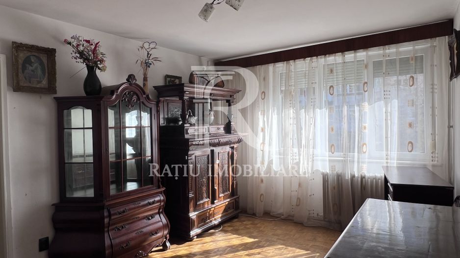 Apartament cu 3 camere | Etaj 1 | Rogerius | Oradea - Poză 1
