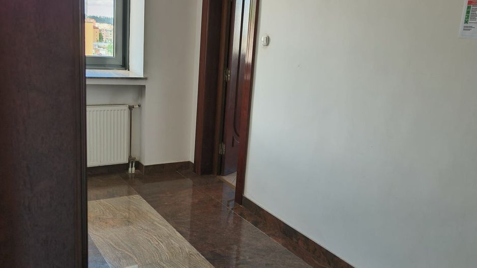 Spatiu de birouri zona Astra - Poză 11