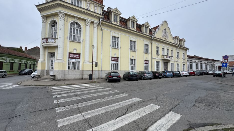Spatiu la parter in zona Centrala fostul hotel Timisul - Poză 4