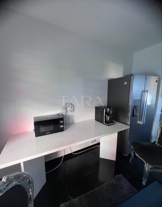 Casă / Vilă cu 4 camere de vanzare in Floresti, zona Eroilor - Poză 3