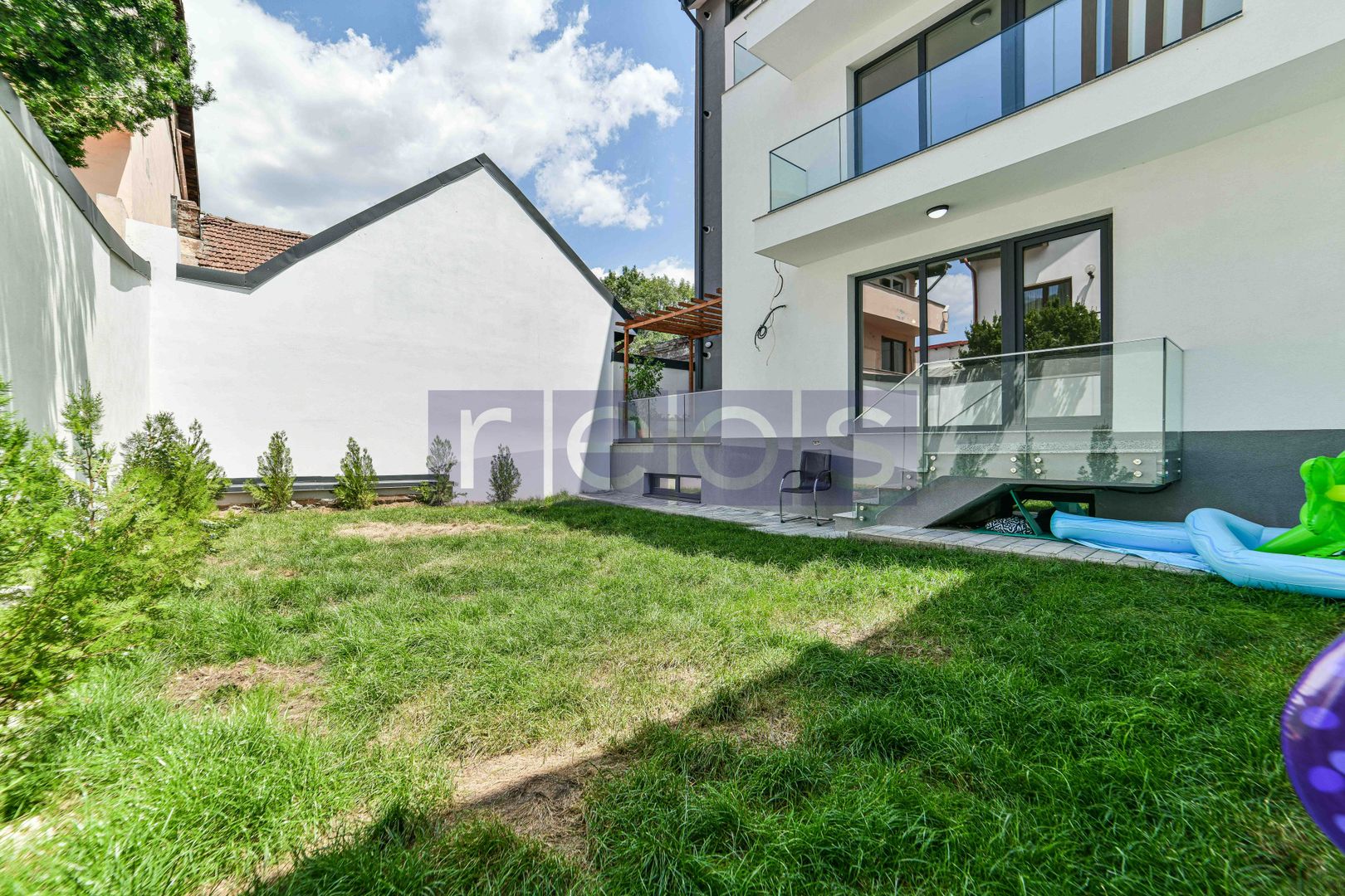 3 CAMERE | GRADINA PROPRIE 100 MP | AN CONSCTRUCTIE 2023 - Poză 14