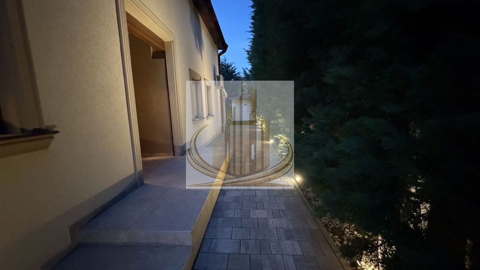 Duplex complet renovat | 154 mp | Panouri fotovoltaice | Dumbravita - Poză 15