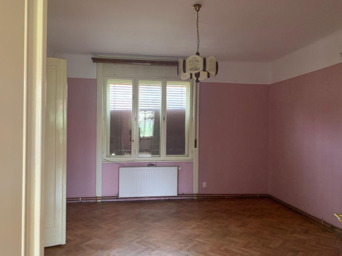 Casa P+E de 7 camere, SU=240 mp  in  Balcescu - Poză 2