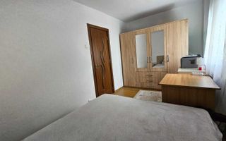 Apartament 3 camere renovat, cu parcare – Etaj 3/4, Alexandru cel Bun - Poză 2