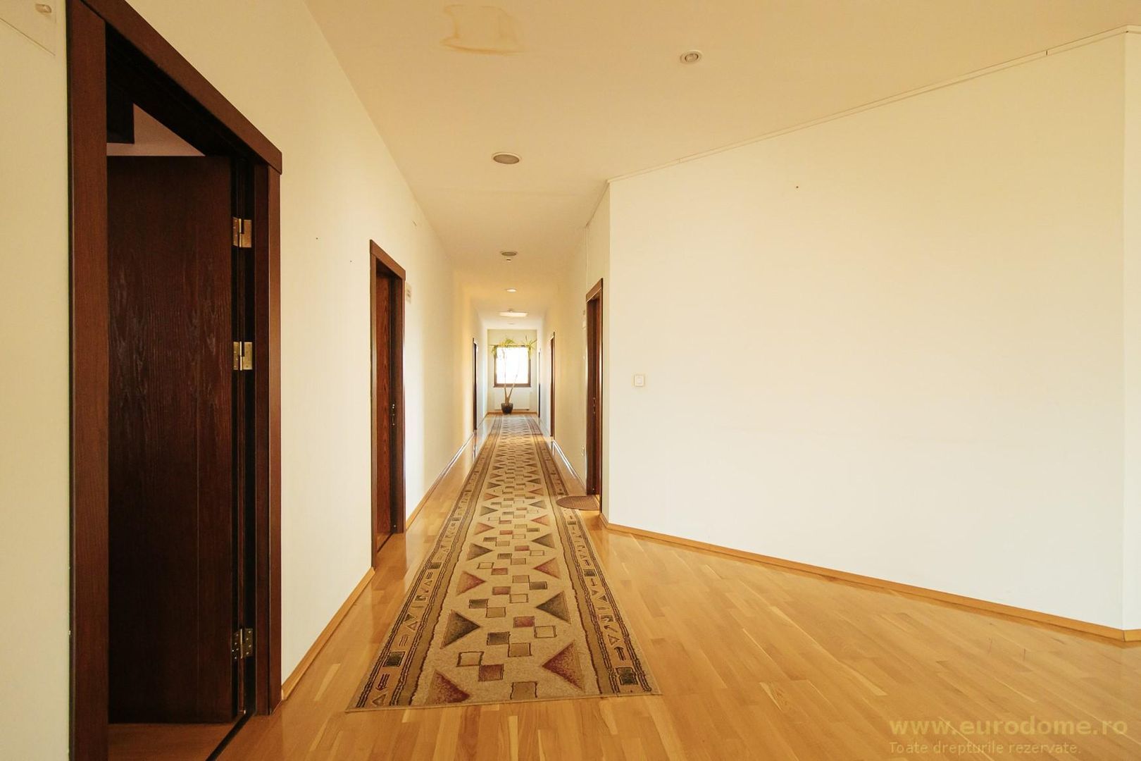 Inchiriere Spatiu exclusivist - Poză 7