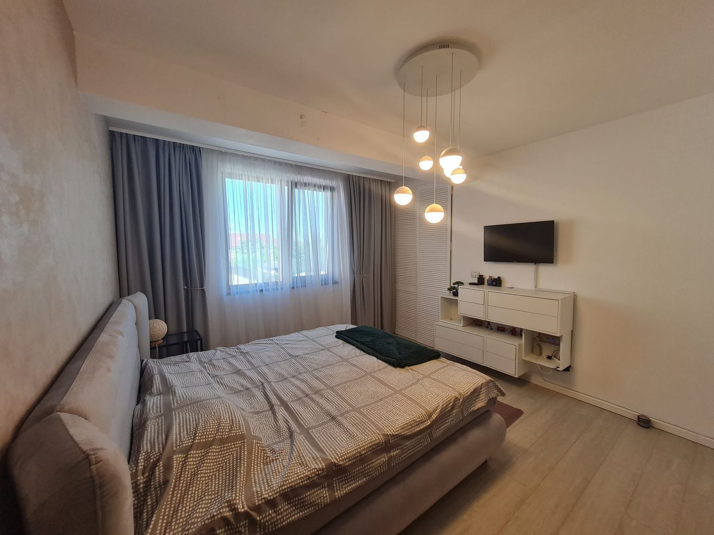 Duplex minimalist cu piscina - Poză 5