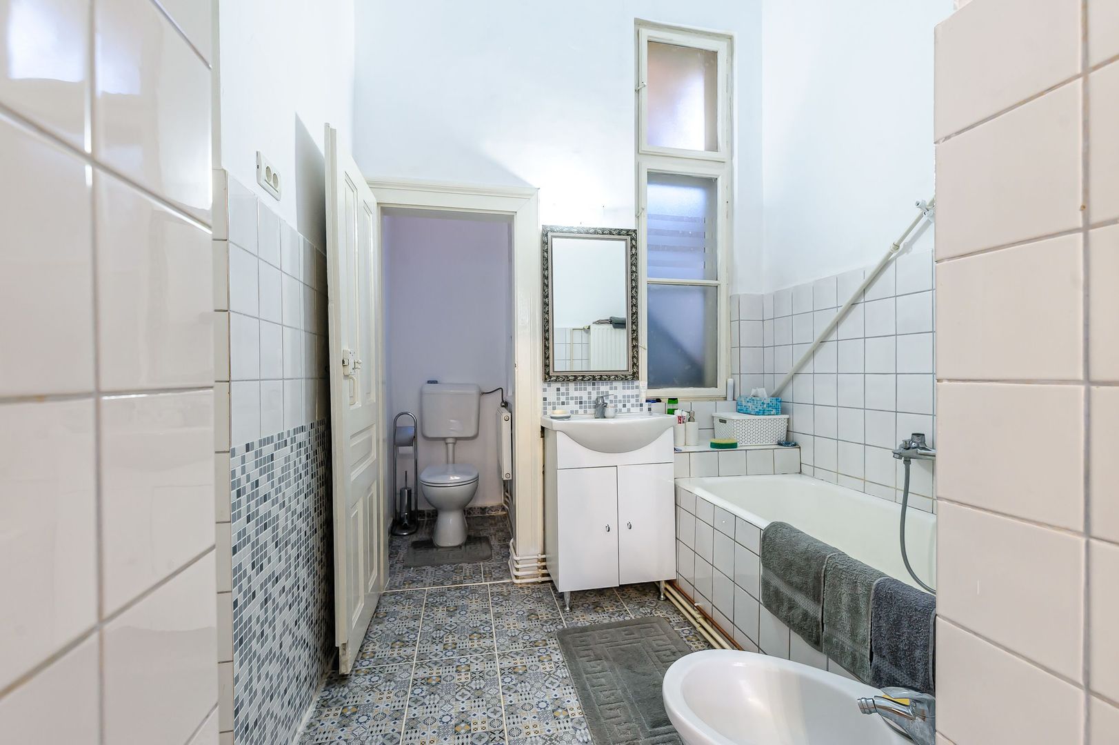 Apartament cu 4 camere zonă ultracentrală - Poză 9