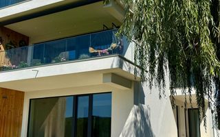 Apartament de lux, 5 minute de Botoșani, 109 mp utili+terasă si curte - Poză 4