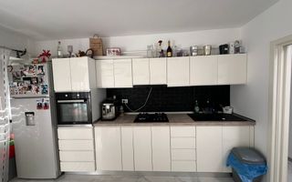Apartament cu 3 camere, renovat modern, mobilat si utilat, zona CENTRU; - Poză 6