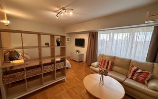 De Inchiriat Garsoniera Bd. Unirii -Traian, decomandata, renovata - Poză 1