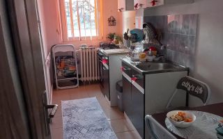 Garsoniera, decomandata, Tractorul, zona case Coresi - Poză 3