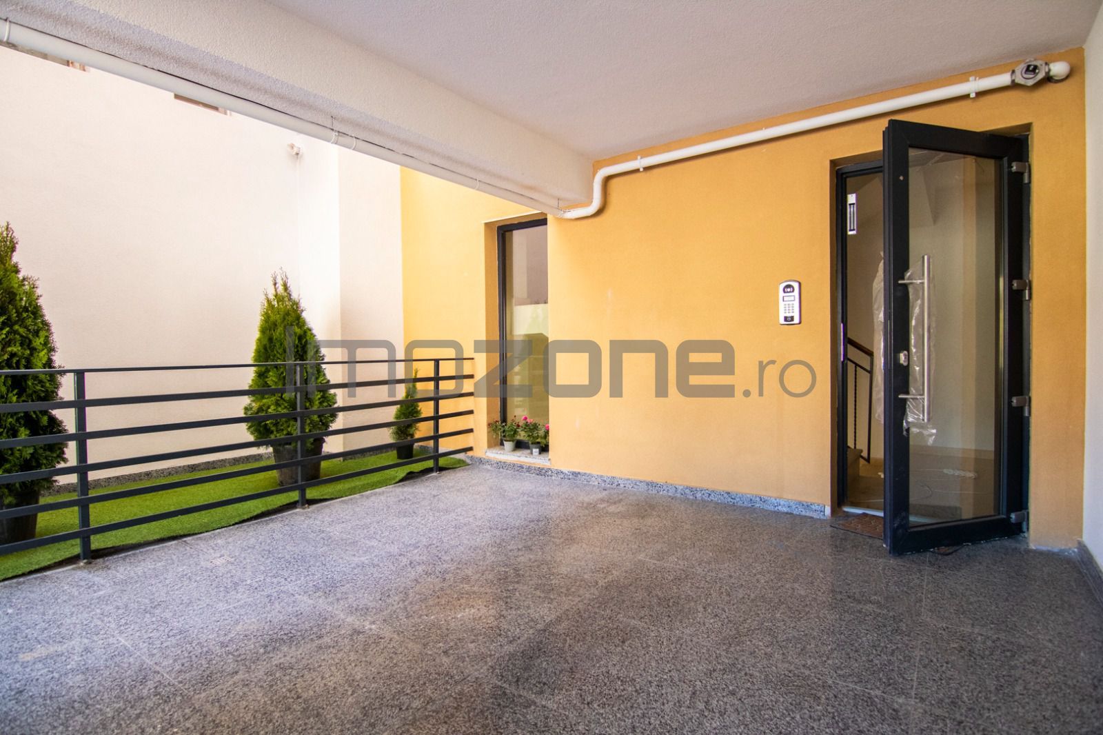 Crangasi/ 2 Camere/ Zona De Case/ 80 MP/ Parter Inalt/ Baie Cu Geam/ Balcon 18MP - Poză 3