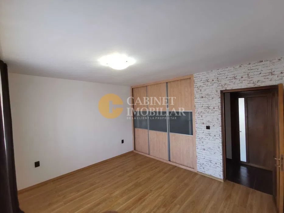 VISANI - 3 CAMERE DECOMANDAT - ETAJUL 1  + 2 LOCURI PARCARE - Poză 4