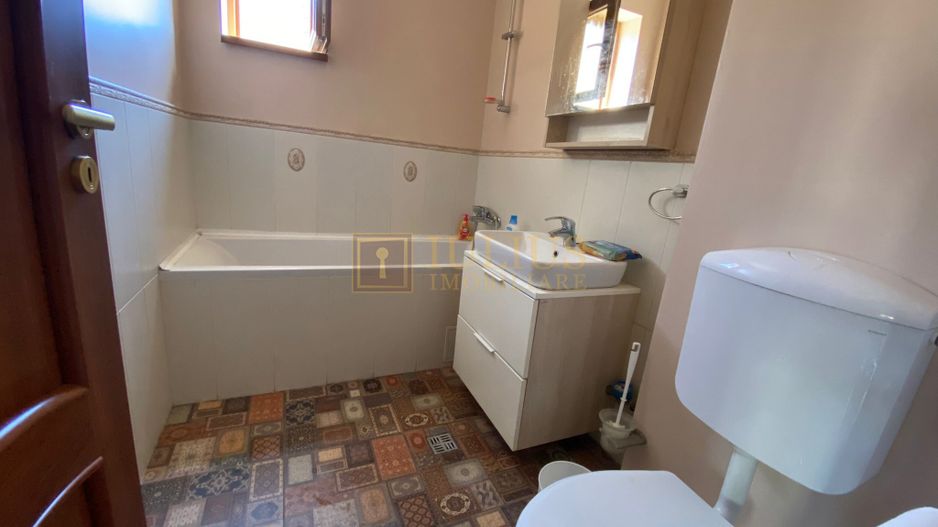 Complex, 5 camere + 2 bai, centrala proprie - Poză 8