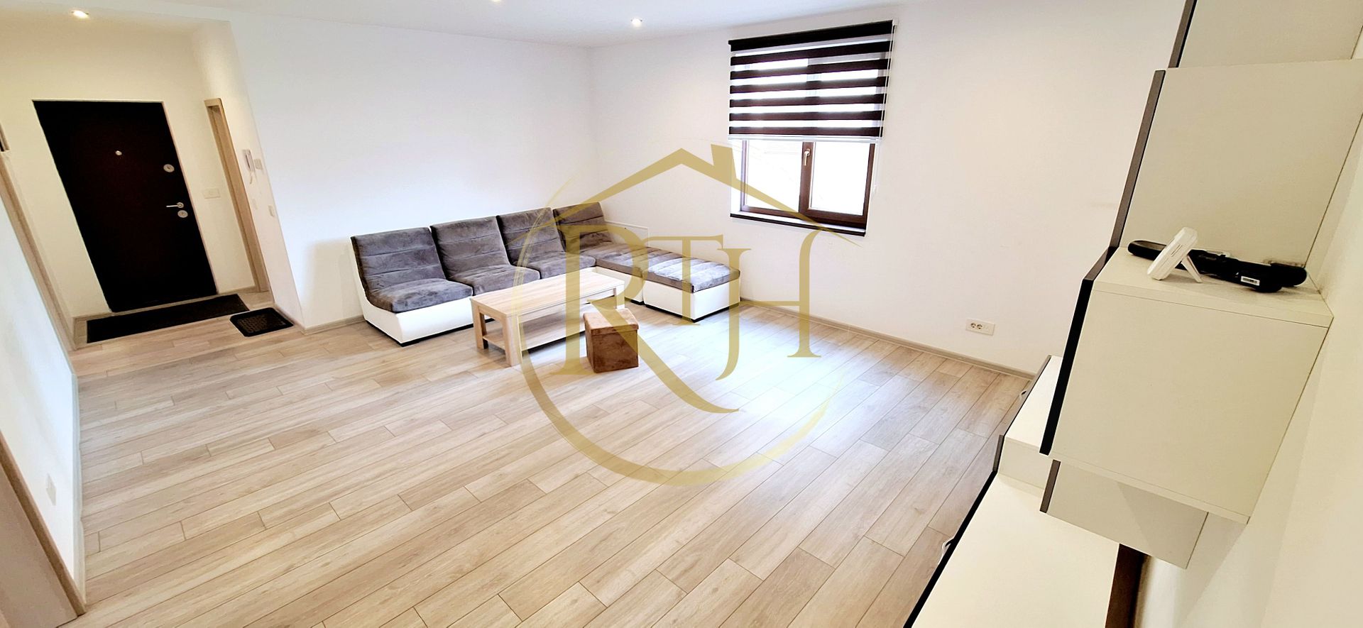 Oferim spre inchiriere apartament spatios, 3 camere, Bloc Nou, Braytim - Poză 4